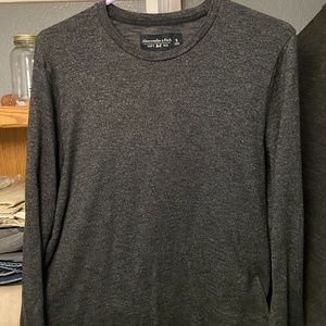 Abercrombie & Fitch Long-Sleeve Tee